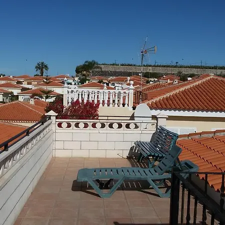 Azul Villa Callao Salvaje