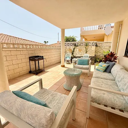 Azul Villa